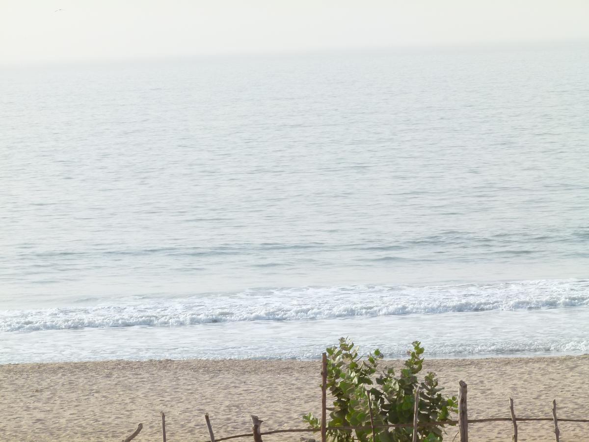 Golden Beach Hotel Serrekunda Pokój zdjęcie